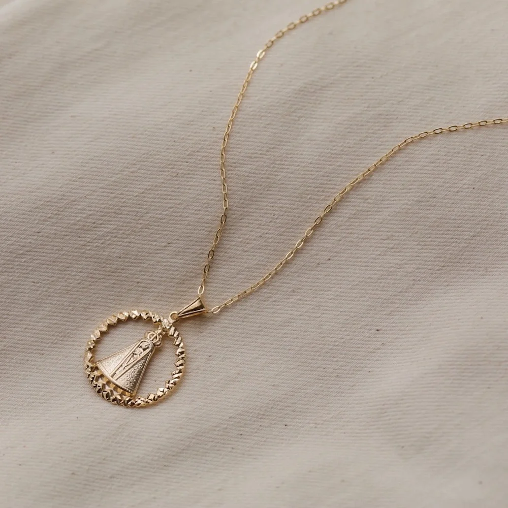 Virgin Mary Crown Necklace | 18k Gold Filled